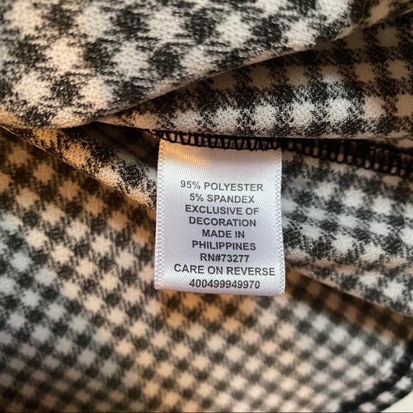 NWT Elle sleeveless smock neck blouse - Picture 6 of 6